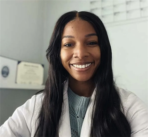 Gabrielle Thompson, FNP-C